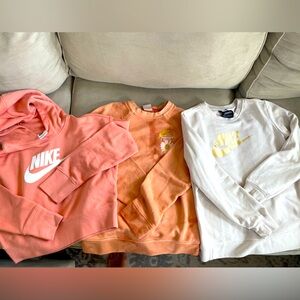 Set of 3 girls NIKE sweatshirts (not fleece) size M and L